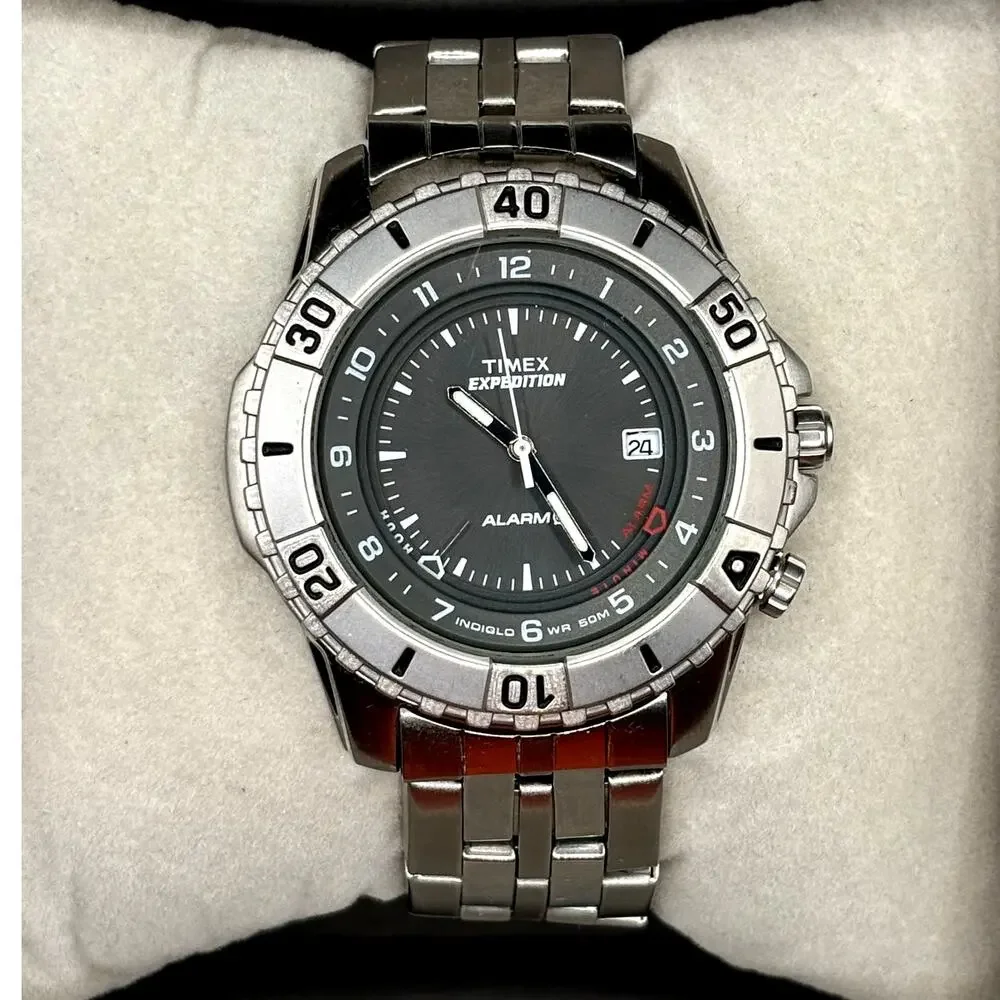 Timex Expedition T43391 Shenmue Alarm Indiglo Steel Bracelet 39mm Vintage Watch